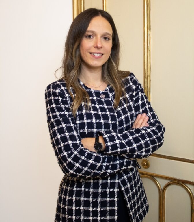 Teresa Georgieta - abogada (Grande)